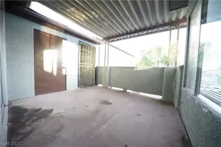 Photo #3: 2200831 Listing 