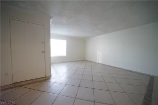 Photo #4: 2200831 Listing 