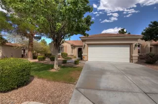 Photo #2: 2200843 Listing 