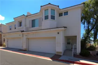 Photo #1: 2200883 Listing