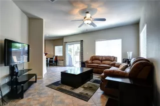 Photo #3: 2200883 Listing