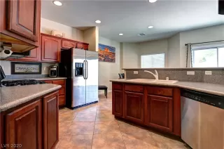 Photo #6: 2200883 Listing