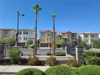 Photo #4: 2200886 Listing