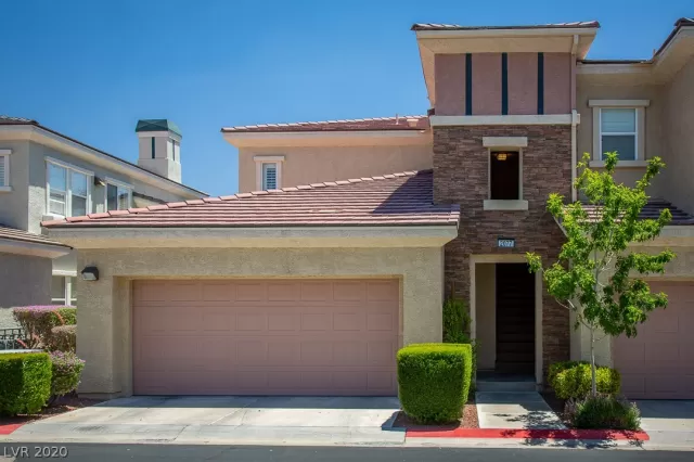 MLS: 2200987 Condo For Sale