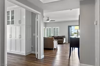 Photo #4: 2200987 Listing