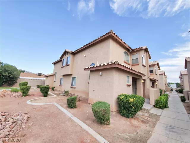 MLS: 2201048 Condo For Sale