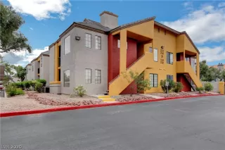 Photo #1: 2201067 Listing