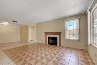 Photo #4: 2201078 Listing 