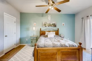 Photo #4: 2201096 Listing