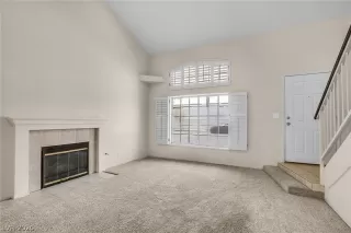 Photo #2: 2201119 Listing