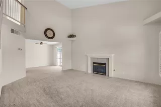 Photo #3: 2201119 Listing