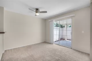 Photo #4: 2201119 Listing