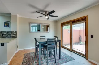 Photo #3: 2201121 Listing 