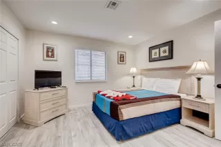 Photo #4: 2201138 Listing