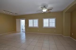 Photo #4: 2201150 Listing