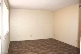 Photo #6: 2201201 Listing