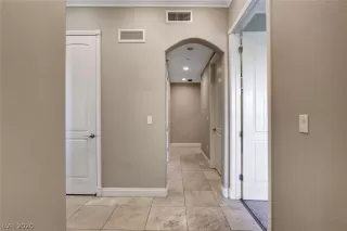 Photo #2: 2201227 Listing 