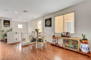 Photo #6: 2201228 Listing