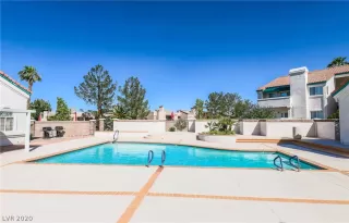 Photo #5: 2201229 Listing 