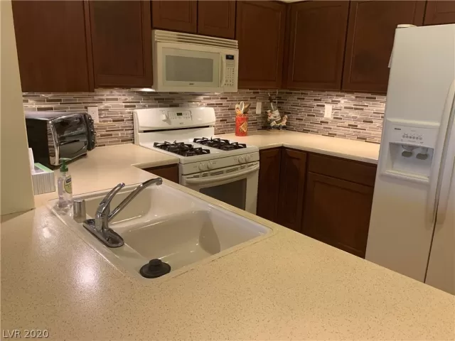 MLS: 2201264 Condo For Sale