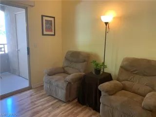 Photo #4: 2201264 Listing 