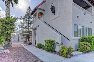 Photo #1: 2201308 Listing