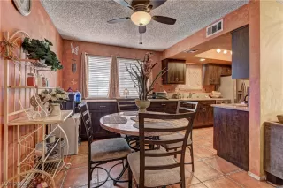 Photo #5: 2201308 Listing