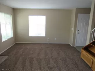 Photo #5: 2201421 Listing 