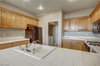 Photo #3: 2201494 Listing 