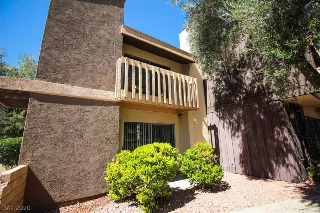 MLS: 2201519 Condo For Sale