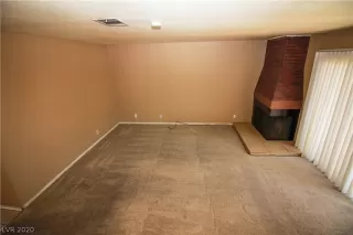 Photo #3: 2201519 Listing