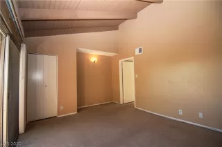 Photo #6: 2201519 Listing