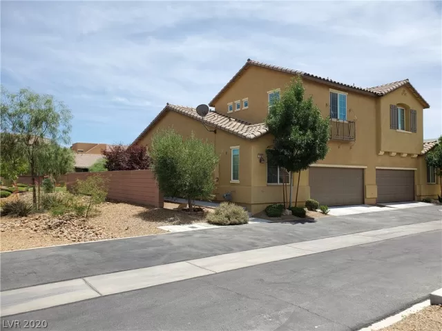 MLS: 2201536 Condo For Sale