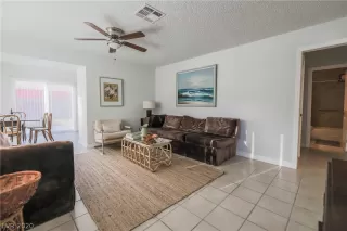 Photo #4: 2201543 Listing 