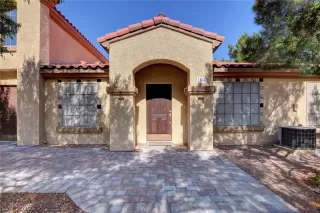 Photo #2: 2201622 Listing 