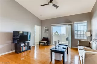 Photo #1: 2201638 Listing 