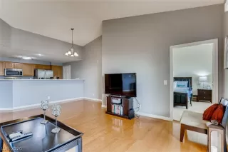 Photo #3: 2201638 Listing 