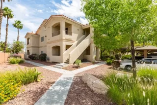 Photo #1: 2201642 Listing