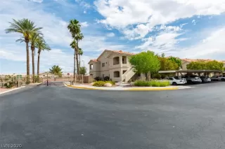 Photo #3: 2201642 Listing