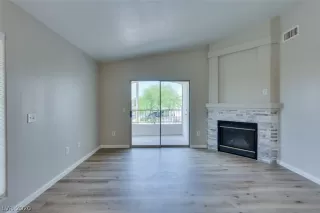 Photo #6: 2201642 Listing