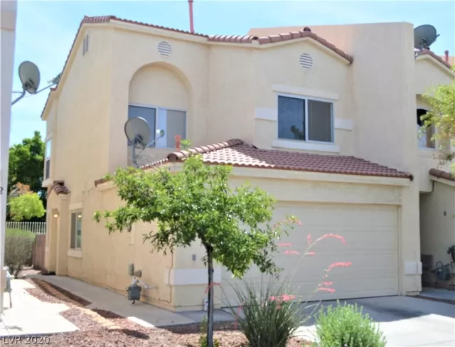 MLS: 2201681 Condo For Sale