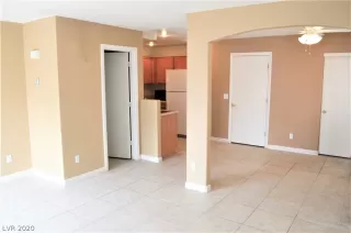 Photo #5: 2201681 Listing 