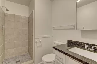 Photo #5: 2201740 Listing 