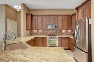 Photo #1: 2201753 Listing