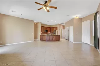 Photo #5: 2201753 Listing