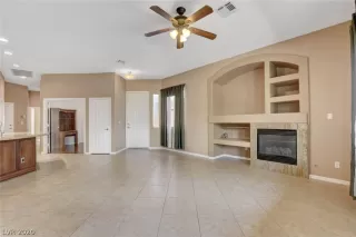 Photo #6: 2201753 Listing