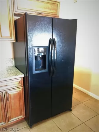 Photo #4: 2201851 Listing