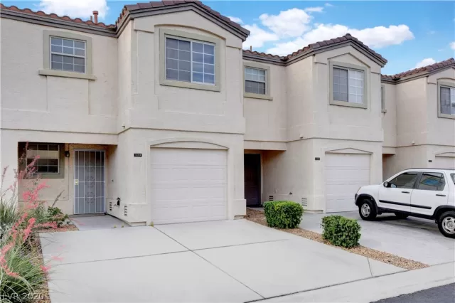 MLS: 2201862 Condo For Sale