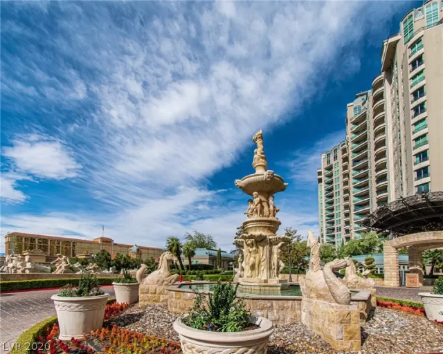 MLS: 2201866 Condo For Sale