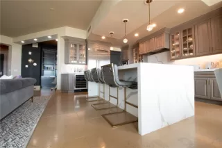Photo #3: 2201866 Listing 
